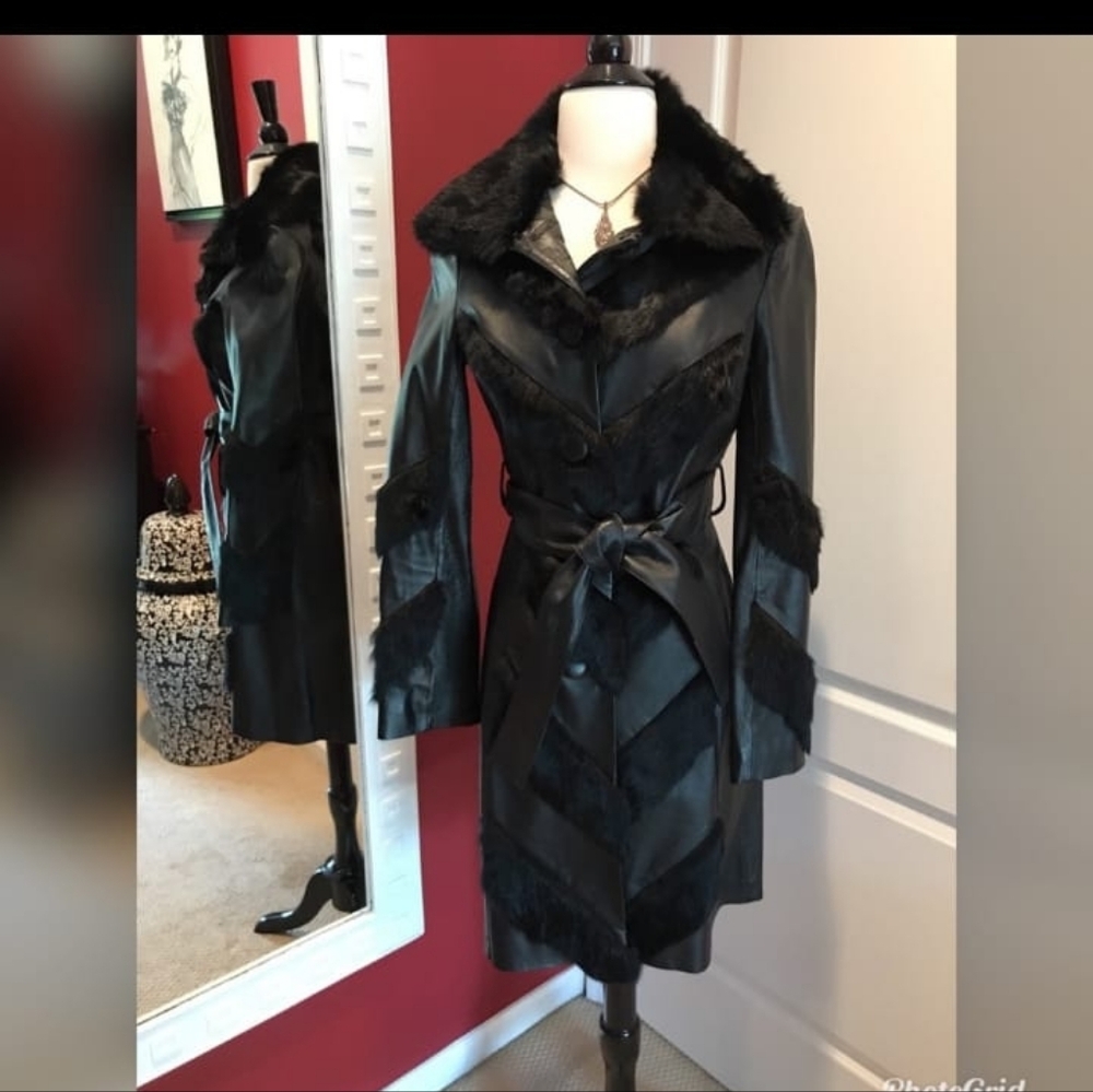 Bebe Black Leather Trench Coat , 100% leather and 100% real fur. STUNNING! Luxe